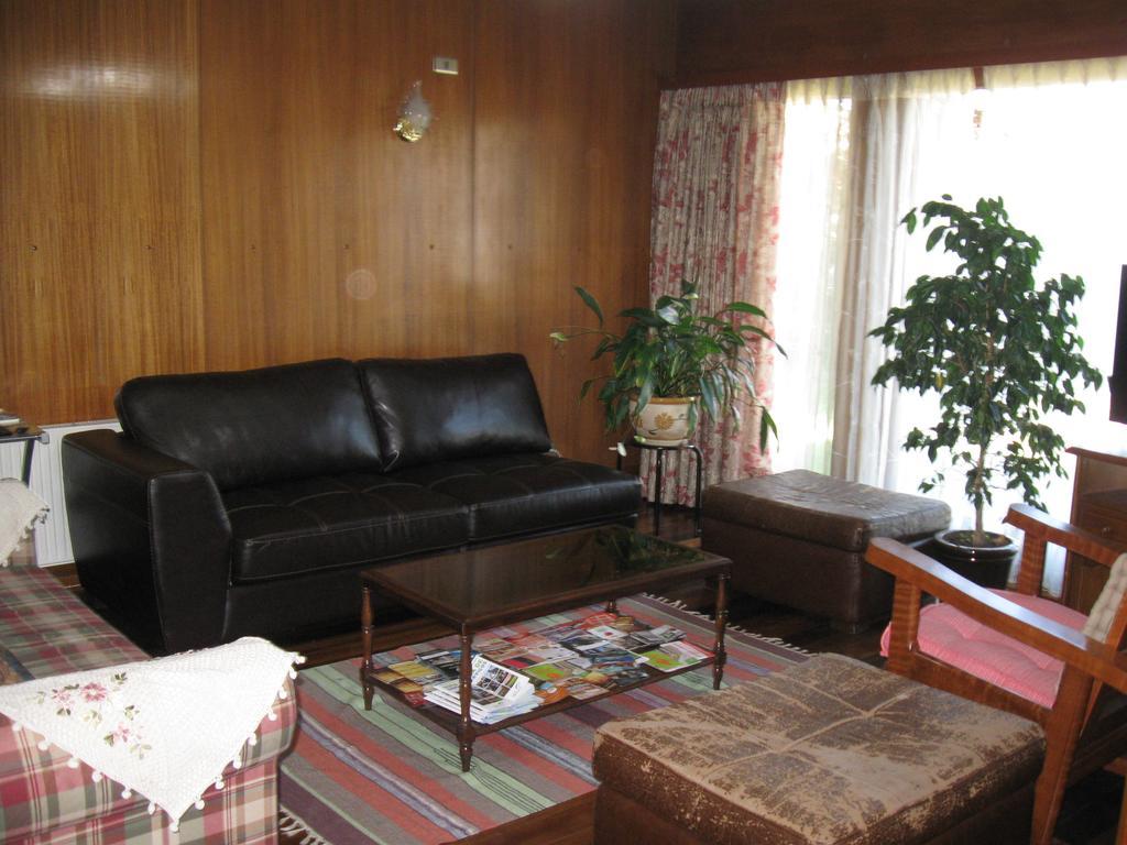 Hostal Entre Araucarias Temuco Esterno foto