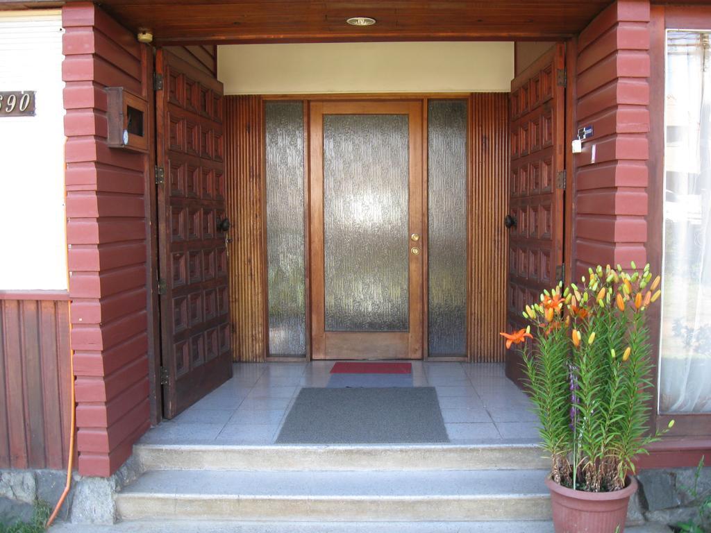 Hostal Entre Araucarias Temuco Esterno foto