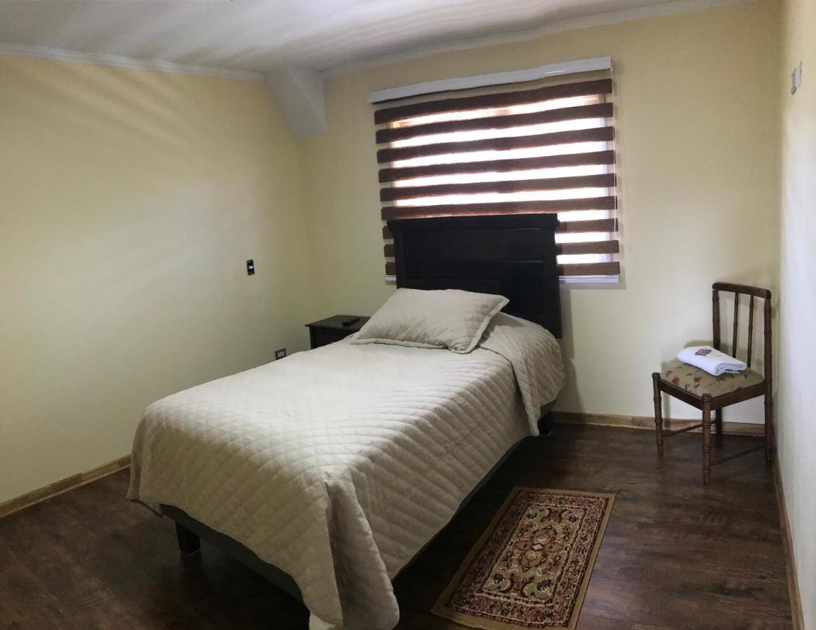 Hostal Entre Araucarias Temuco Esterno foto
