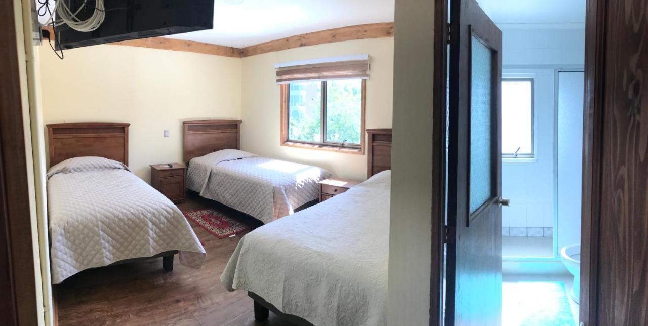 Hostal Entre Araucarias Temuco Esterno foto