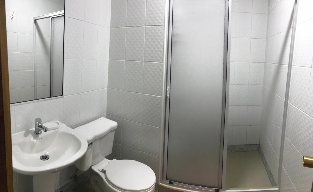 Hostal Entre Araucarias Temuco Esterno foto