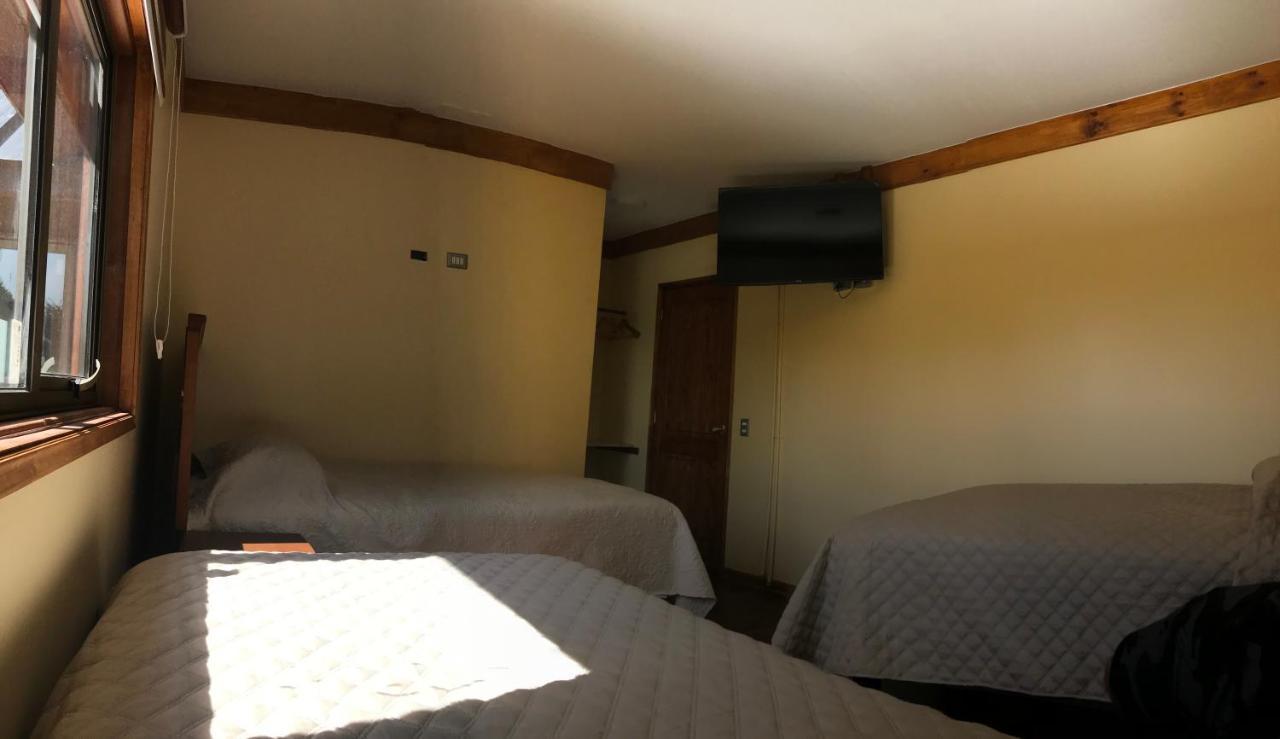 Hostal Entre Araucarias Temuco Esterno foto